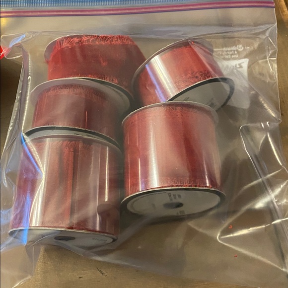 Red Velvet Ribbon Set - Picture 13 of 14